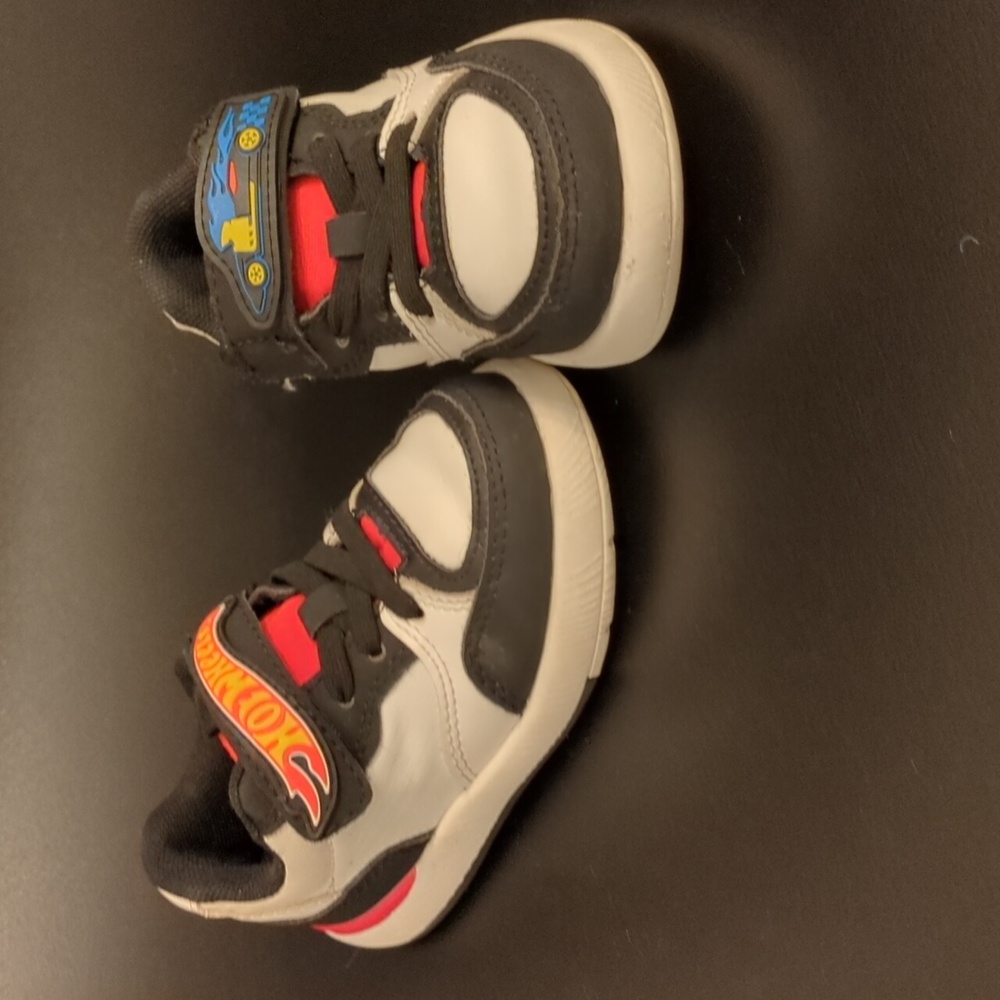 HOT WHEELS™ MATTEL SNEAKERS